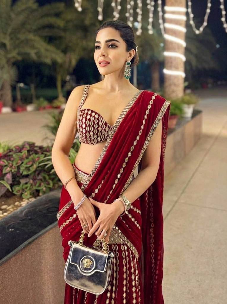 Red Georgette Lehenga Saree closeview For Women 