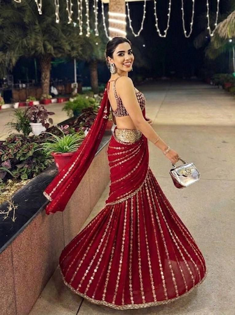 Red Georgette Lehenga Saree rightview For Women 